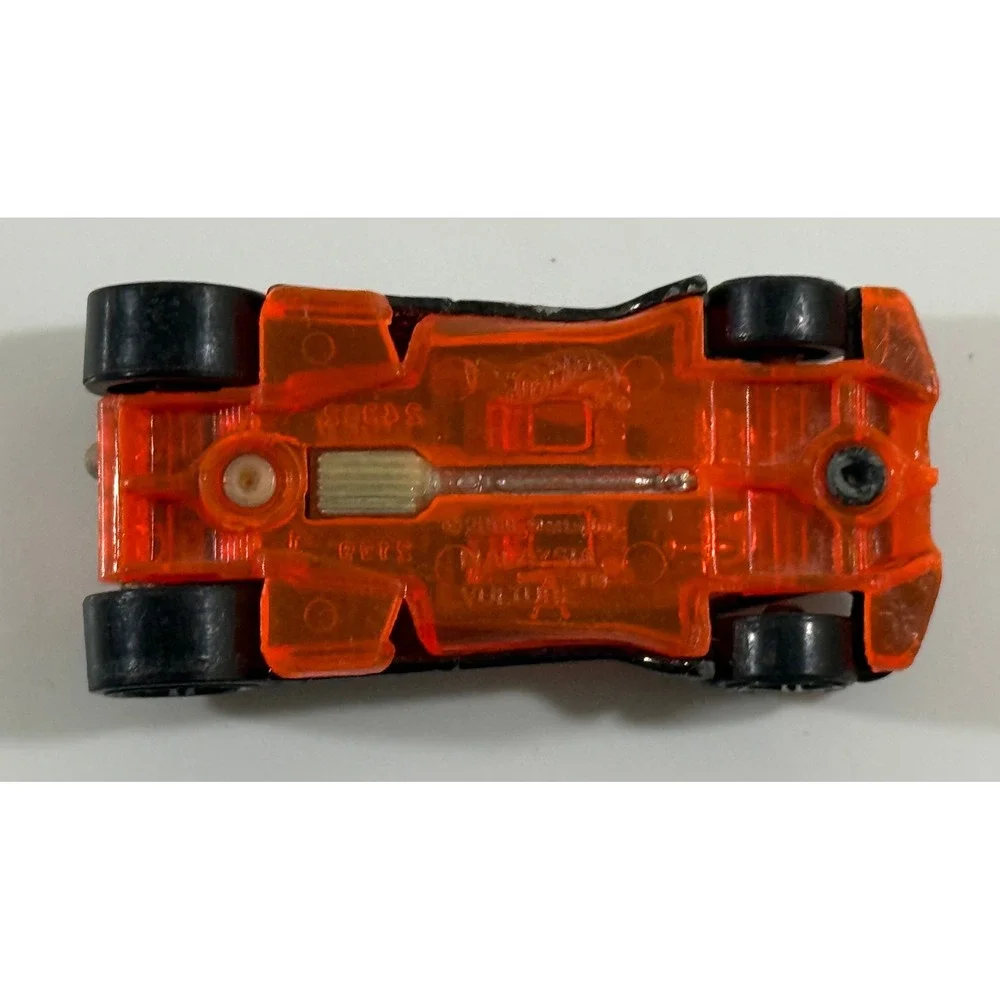 Hot Wheels Vulture Diecast Car Kids 1:64 Black Orange Futuristic Racing Toy